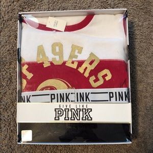 VS Pink SF 49ers Outfit